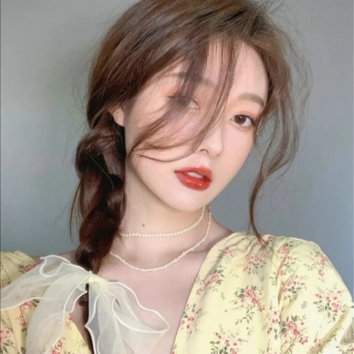 qq买名片赞的平台
